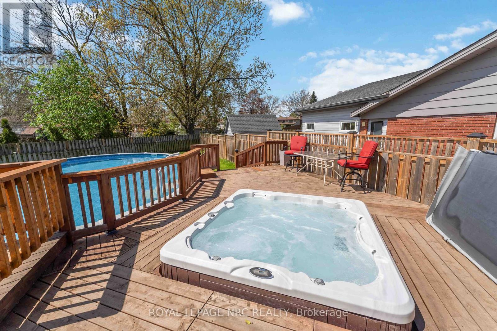 4485 Queensway Crescent Property Photo 43