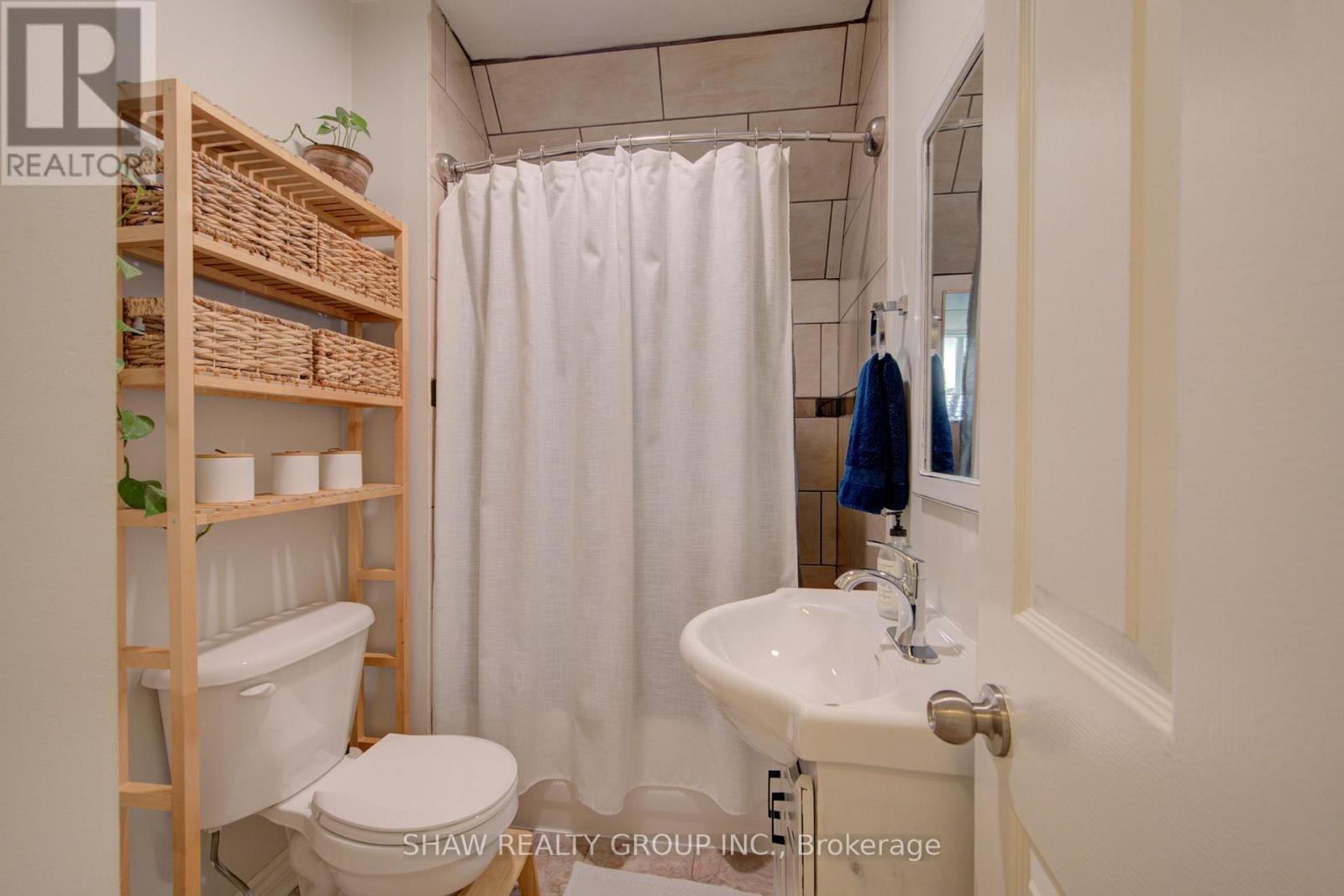 15 Gilholm Avenue Property Photo 37