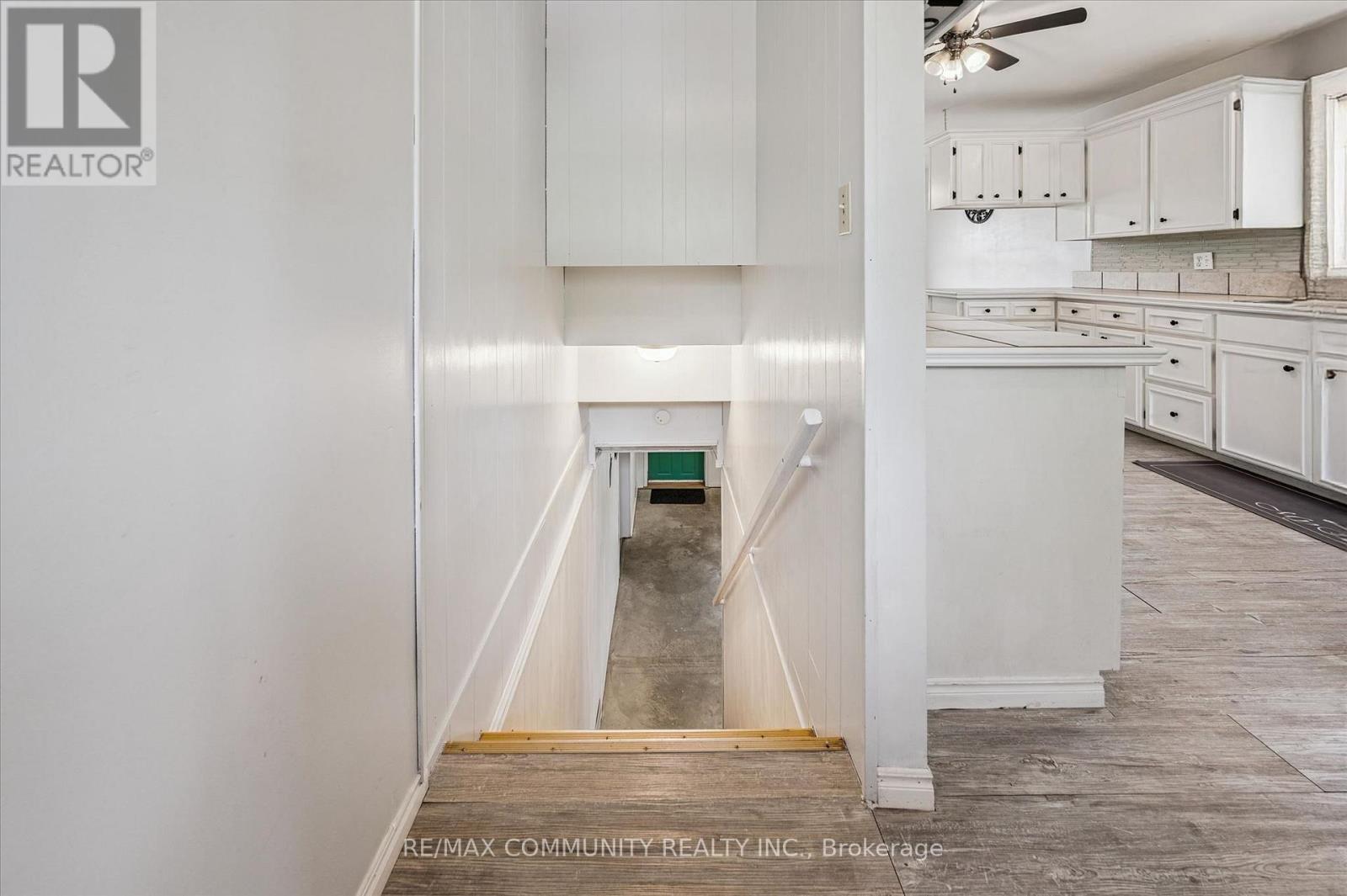 2063 George Street Property Photo 19