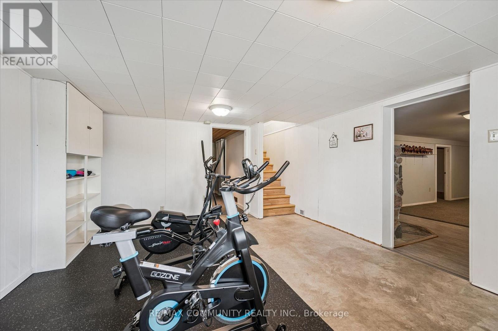 2063 George Street Property Photo 22