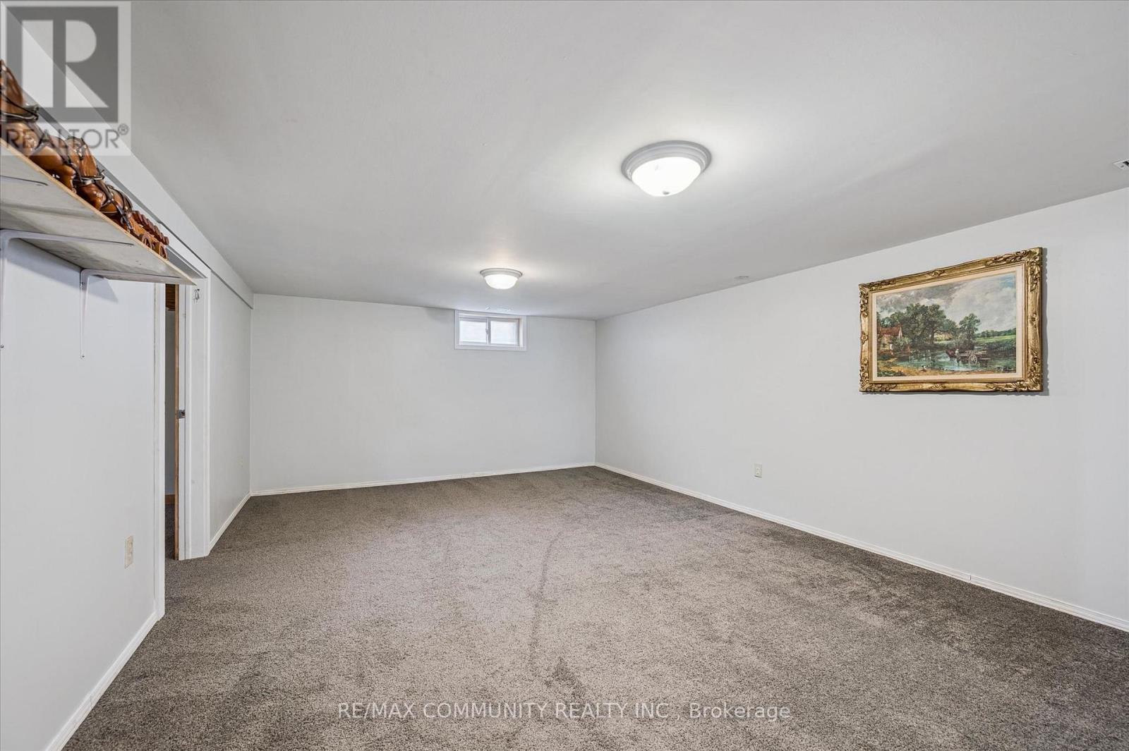 2063 George Street Property Photo 24