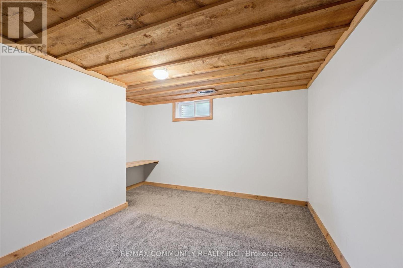 2063 George Street Property Photo 28