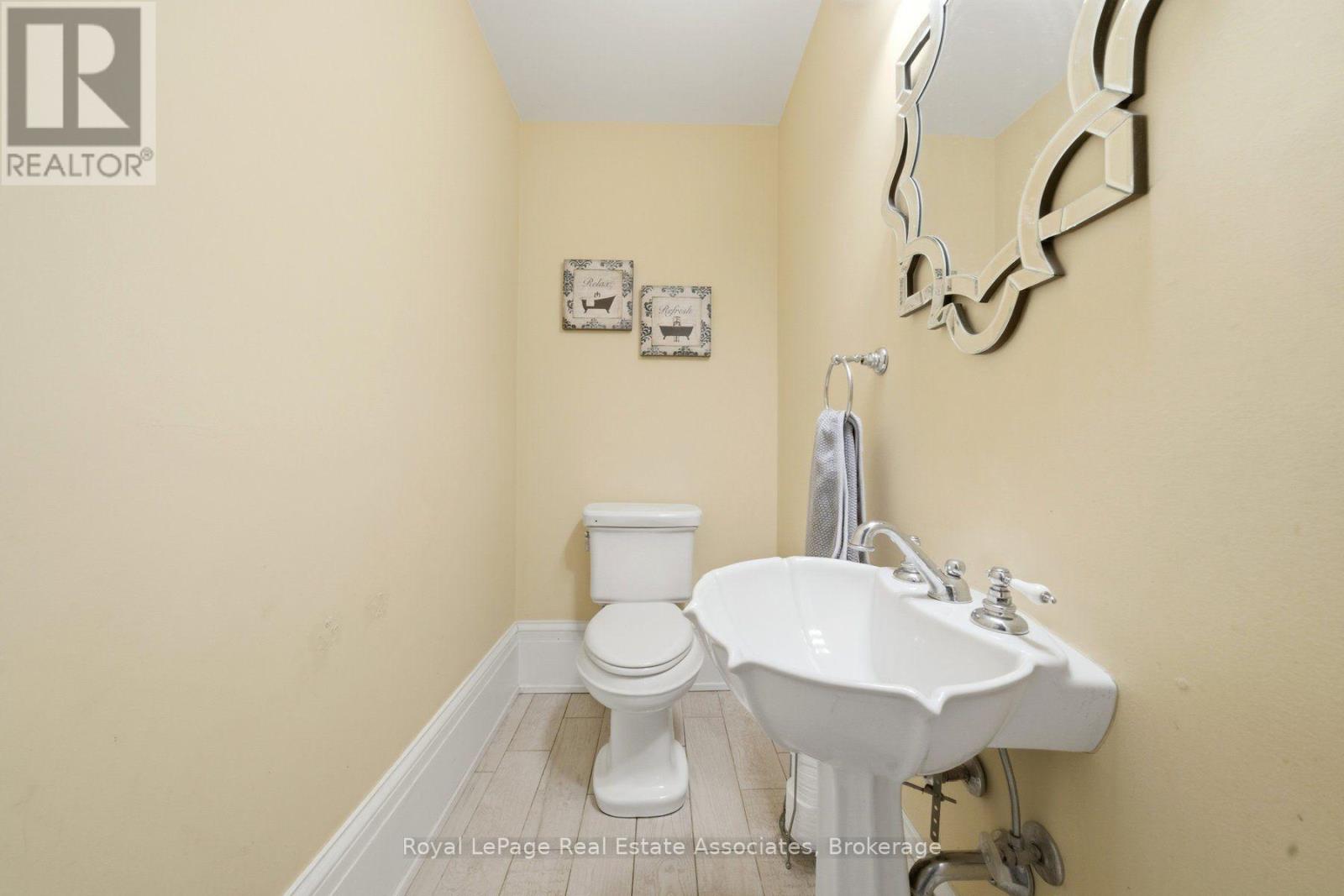 398 Canboro Road Property Photo 12