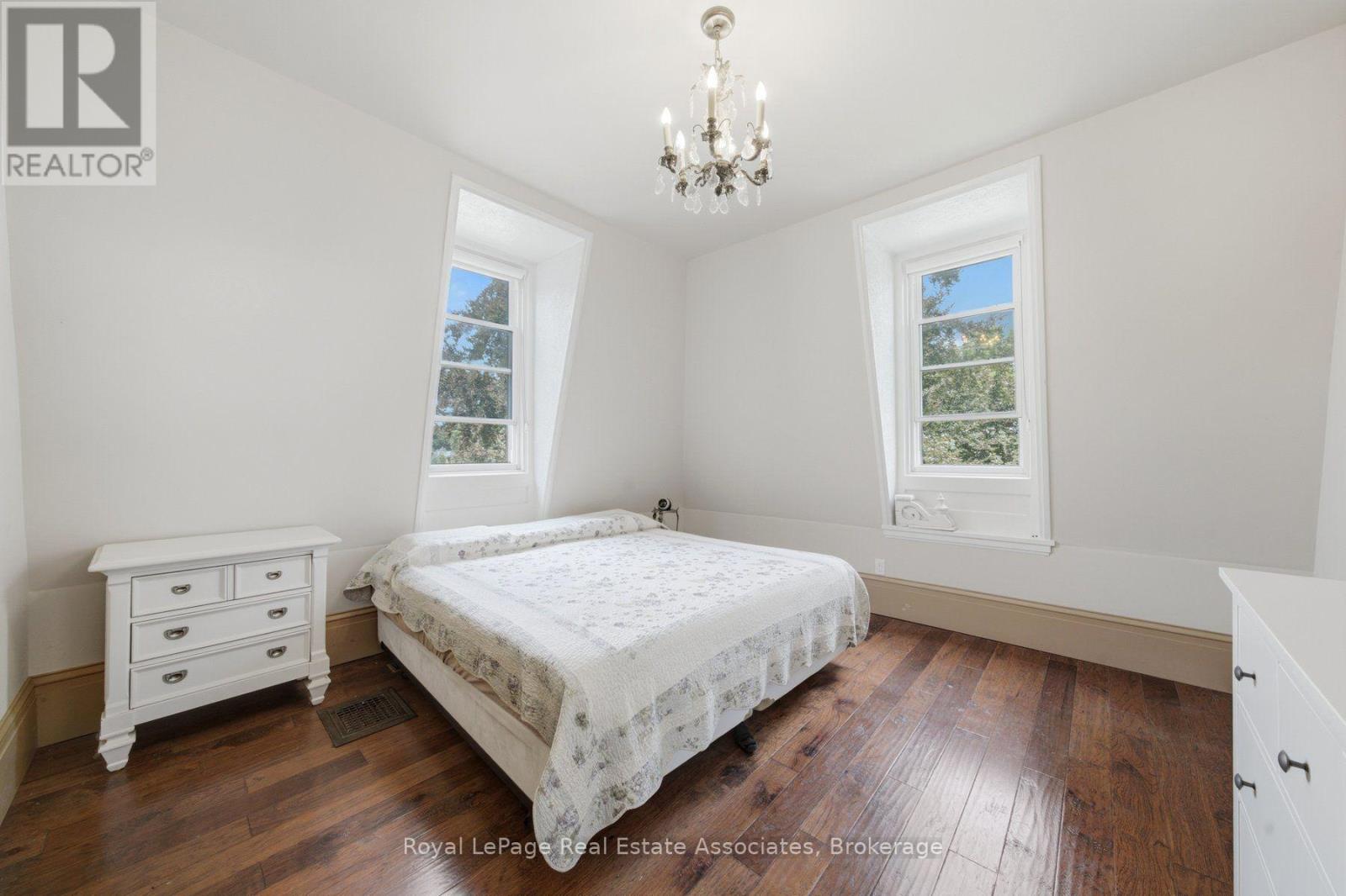 398 Canboro Road Property Photo 25