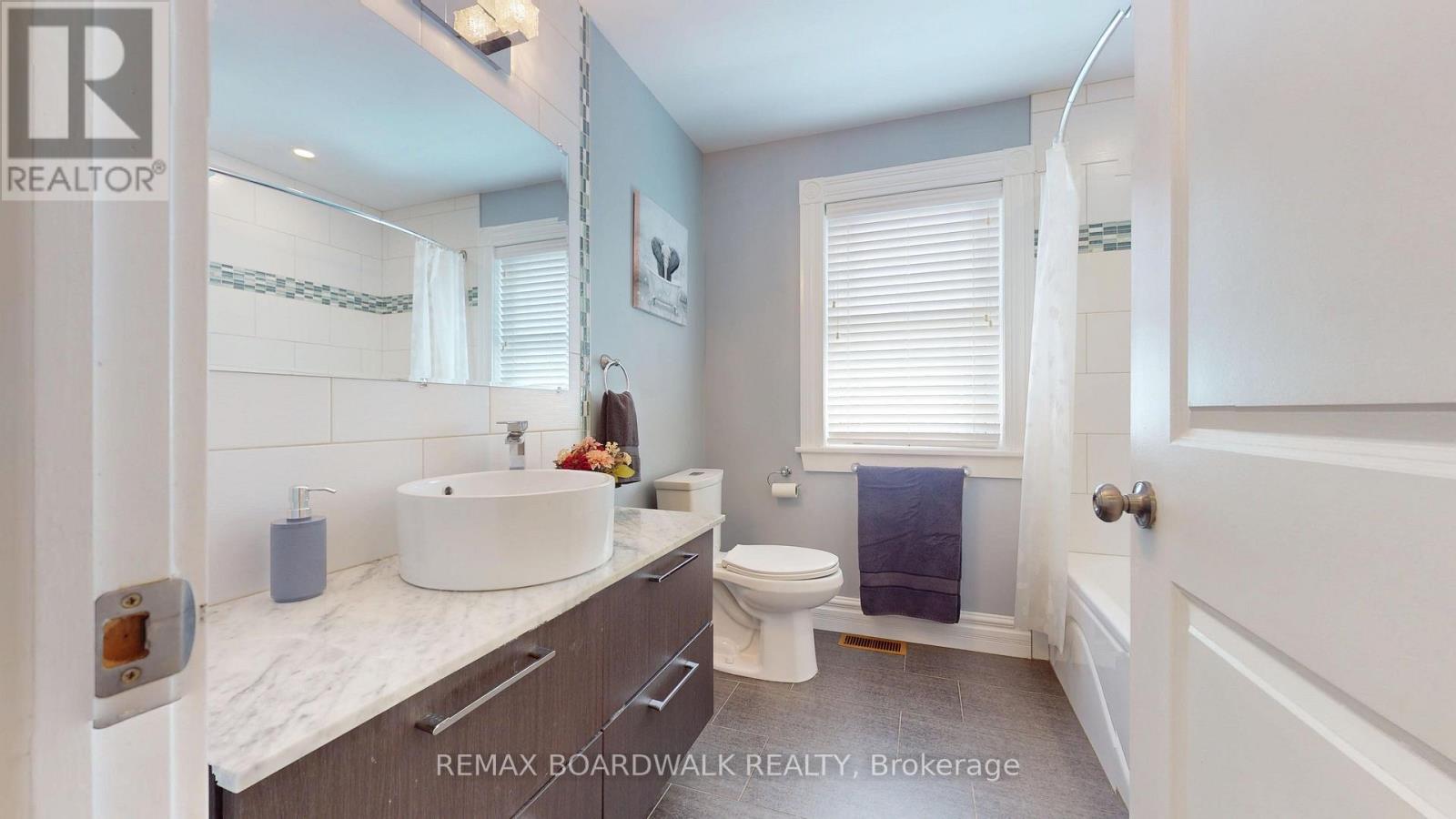 51 Ormond Street Property Photo 29