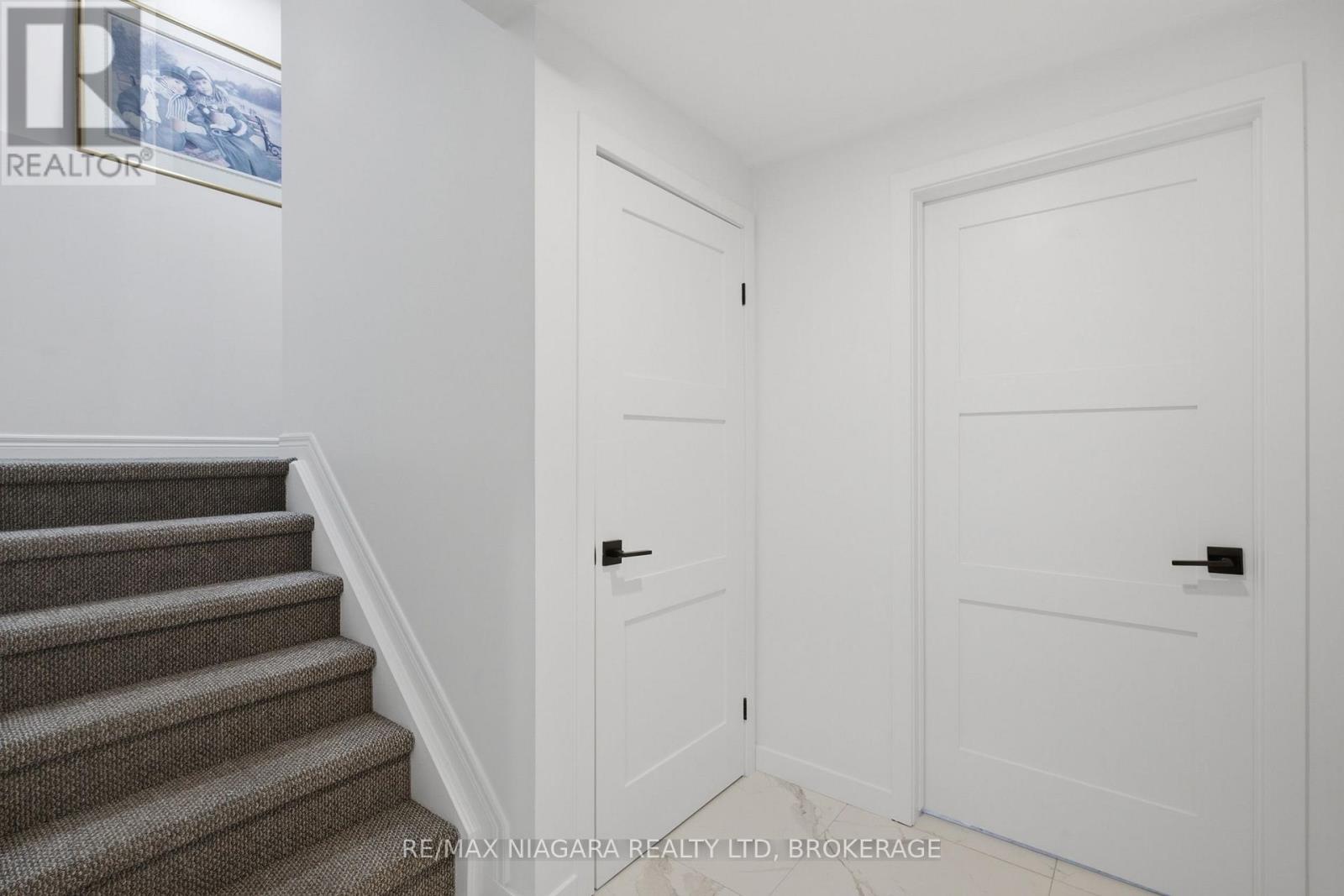 15 Cozocar Crescent Property Photo 10