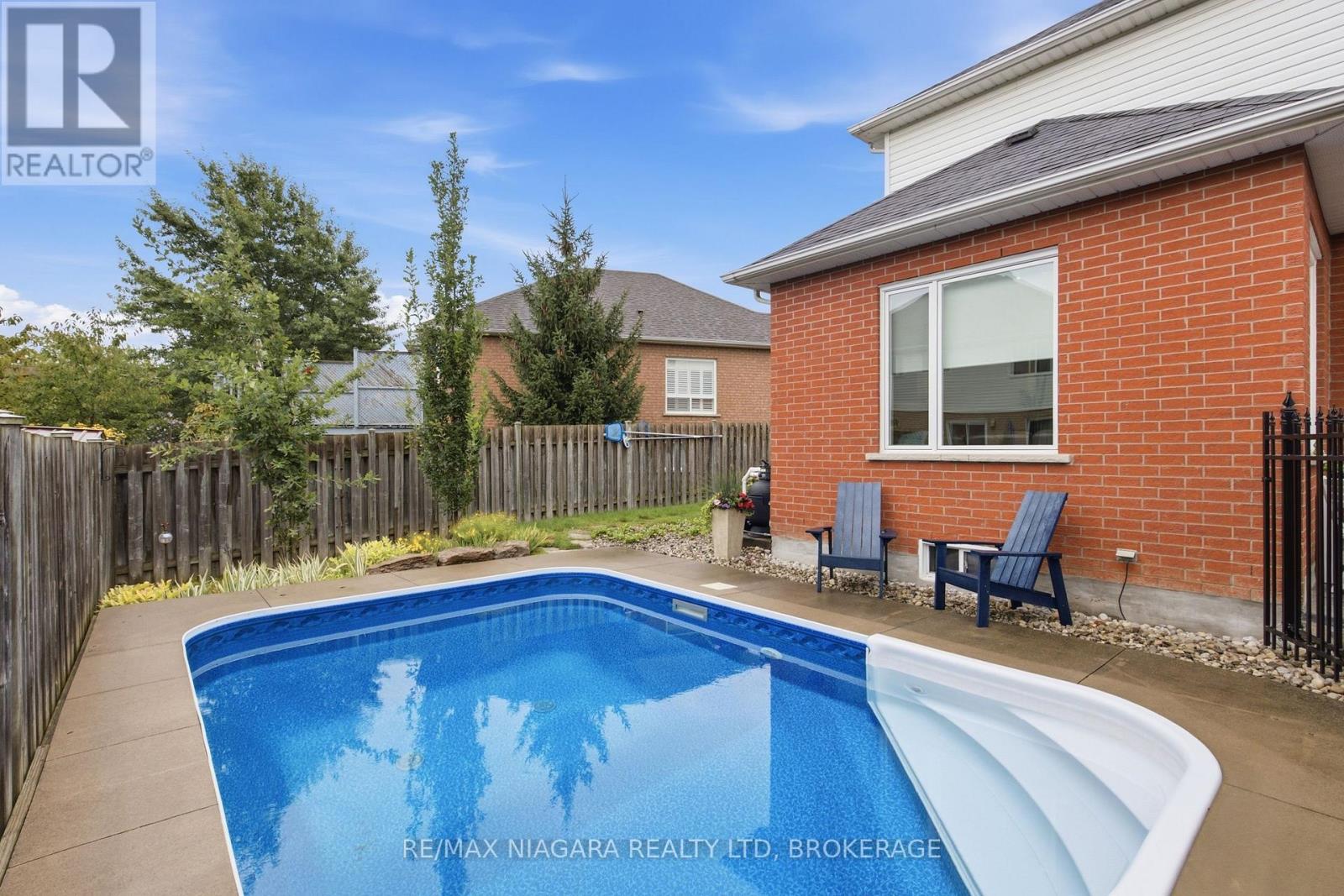 15 Cozocar Crescent Property Photo 15