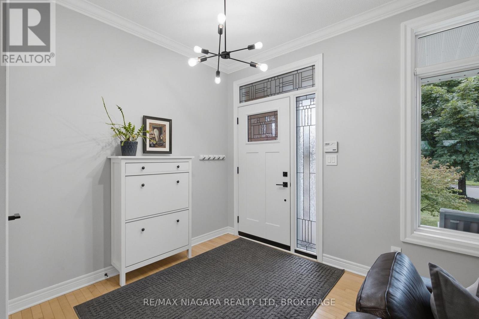 15 Cozocar Crescent Property Photo 30