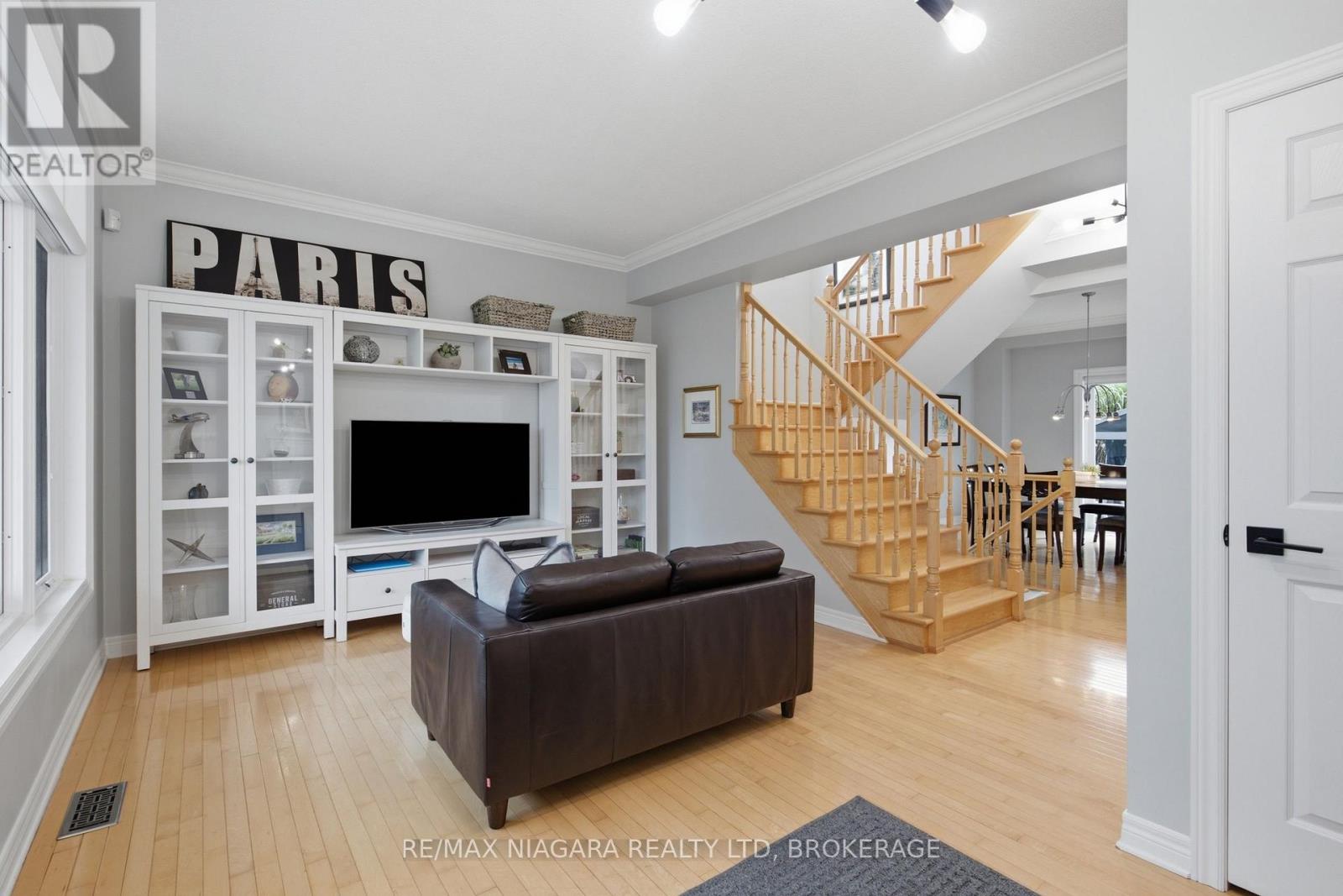 15 Cozocar Crescent Property Photo 31