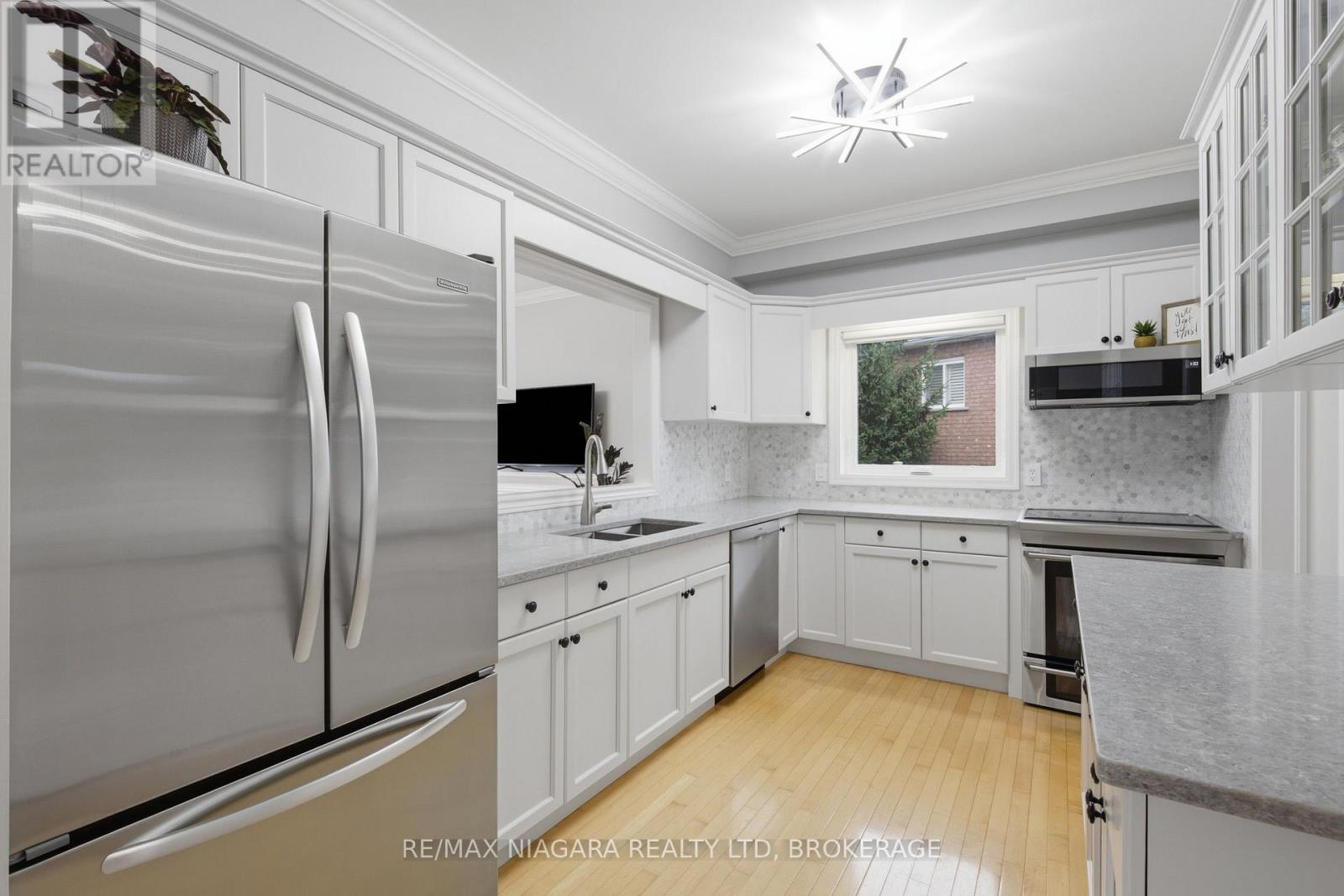 15 Cozocar Crescent Property Photo 41