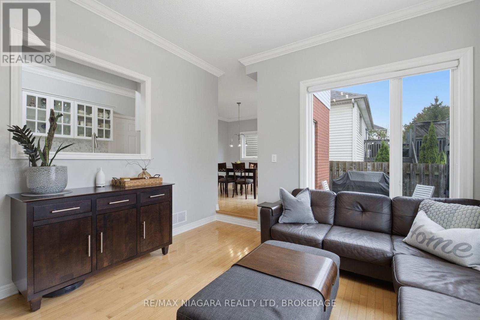 15 Cozocar Crescent Property Photo 47