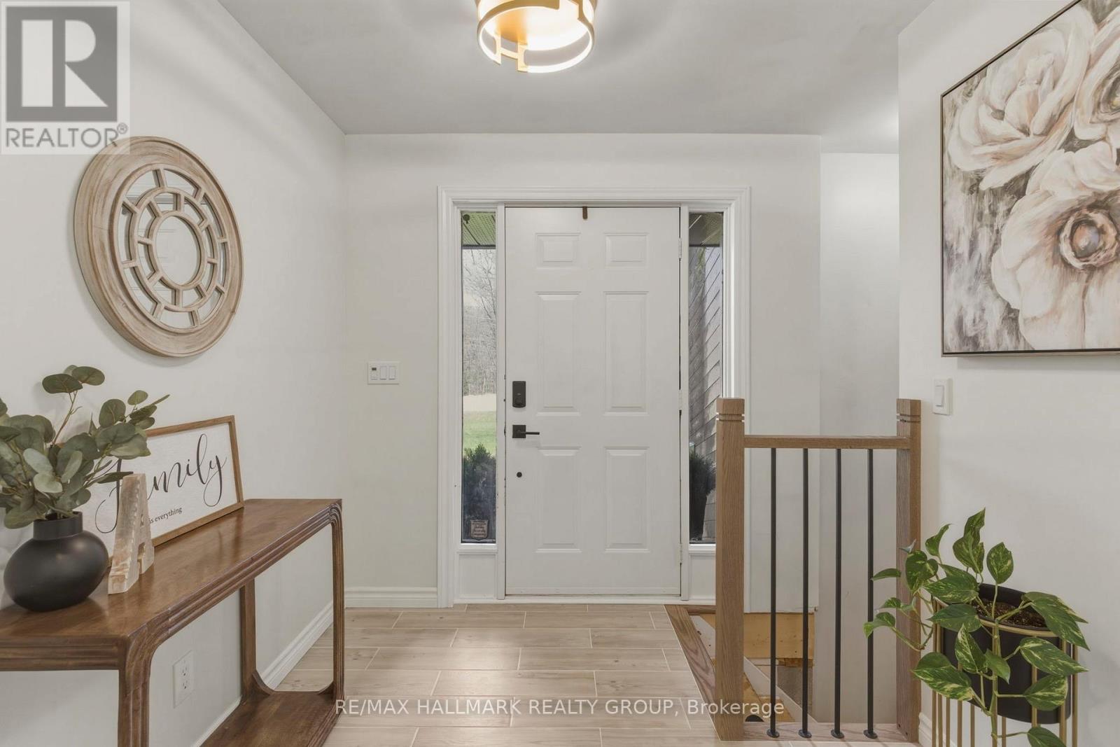 408 Yole Crescent Property Photo 4