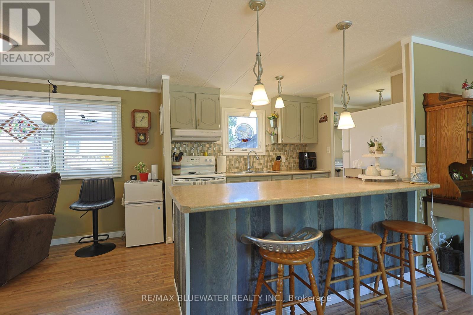 95 Shannon Boulevard Property Photo 18