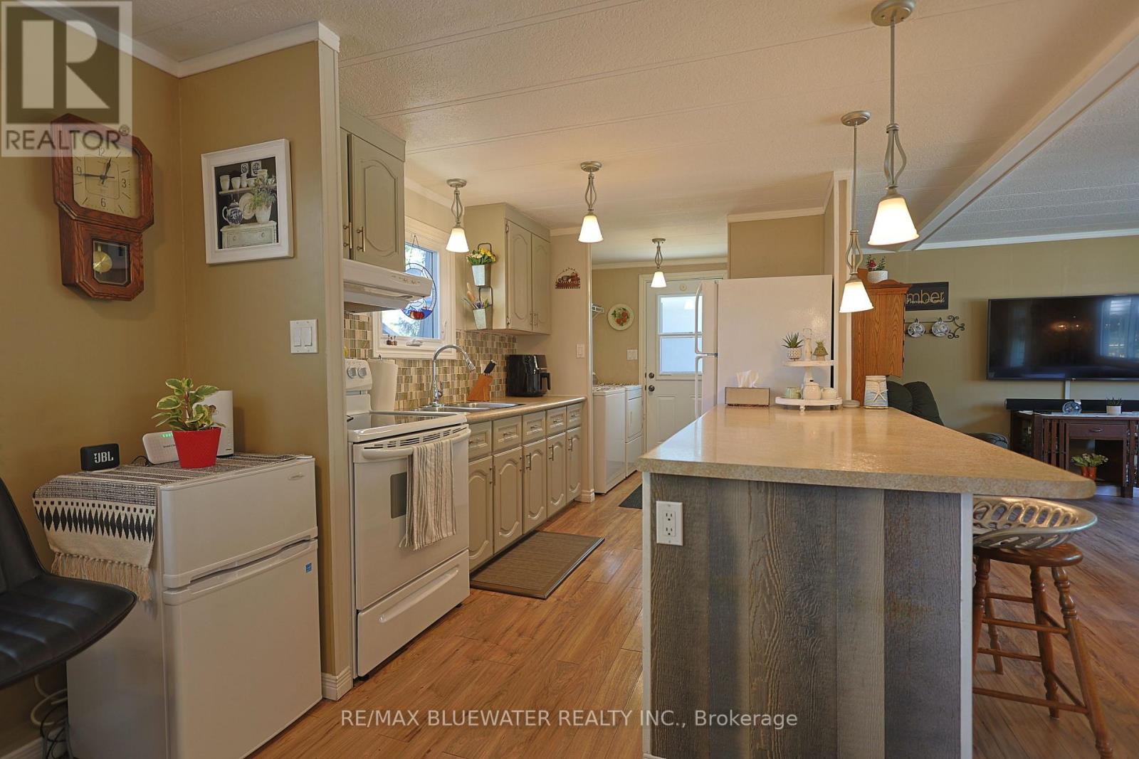 95 Shannon Boulevard Property Photo 19