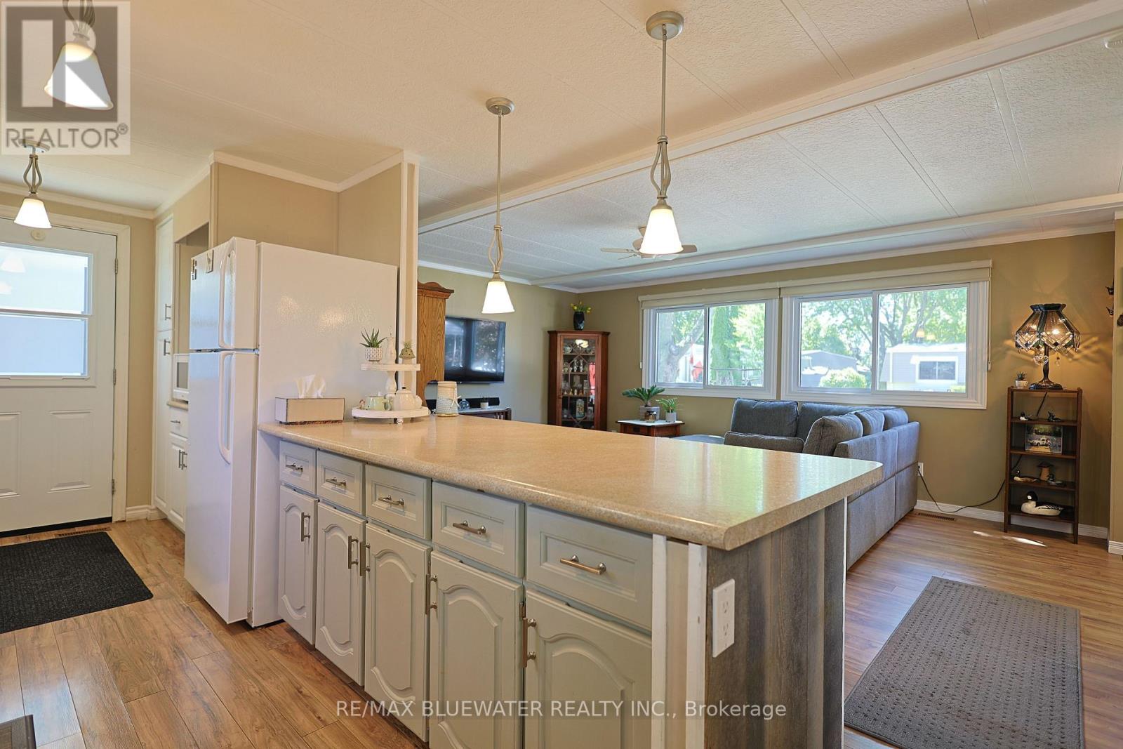95 Shannon Boulevard Property Photo 20