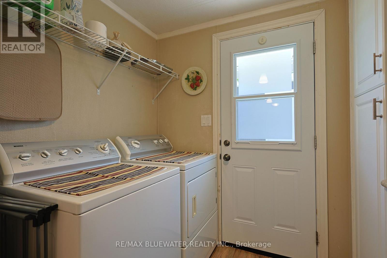 95 Shannon Boulevard Property Photo 24