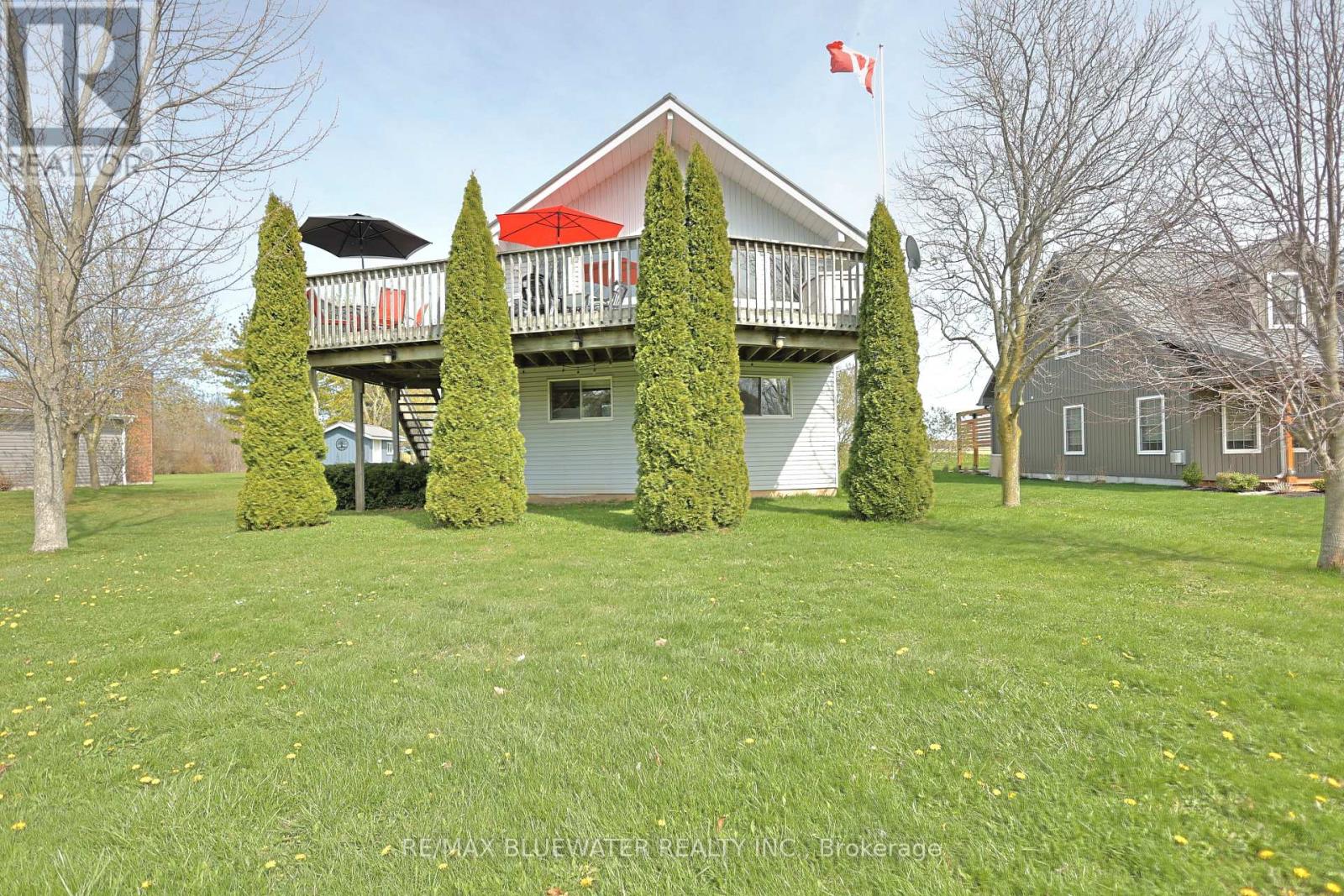 74156 Bluehaven Beach Drive Property Photo 7