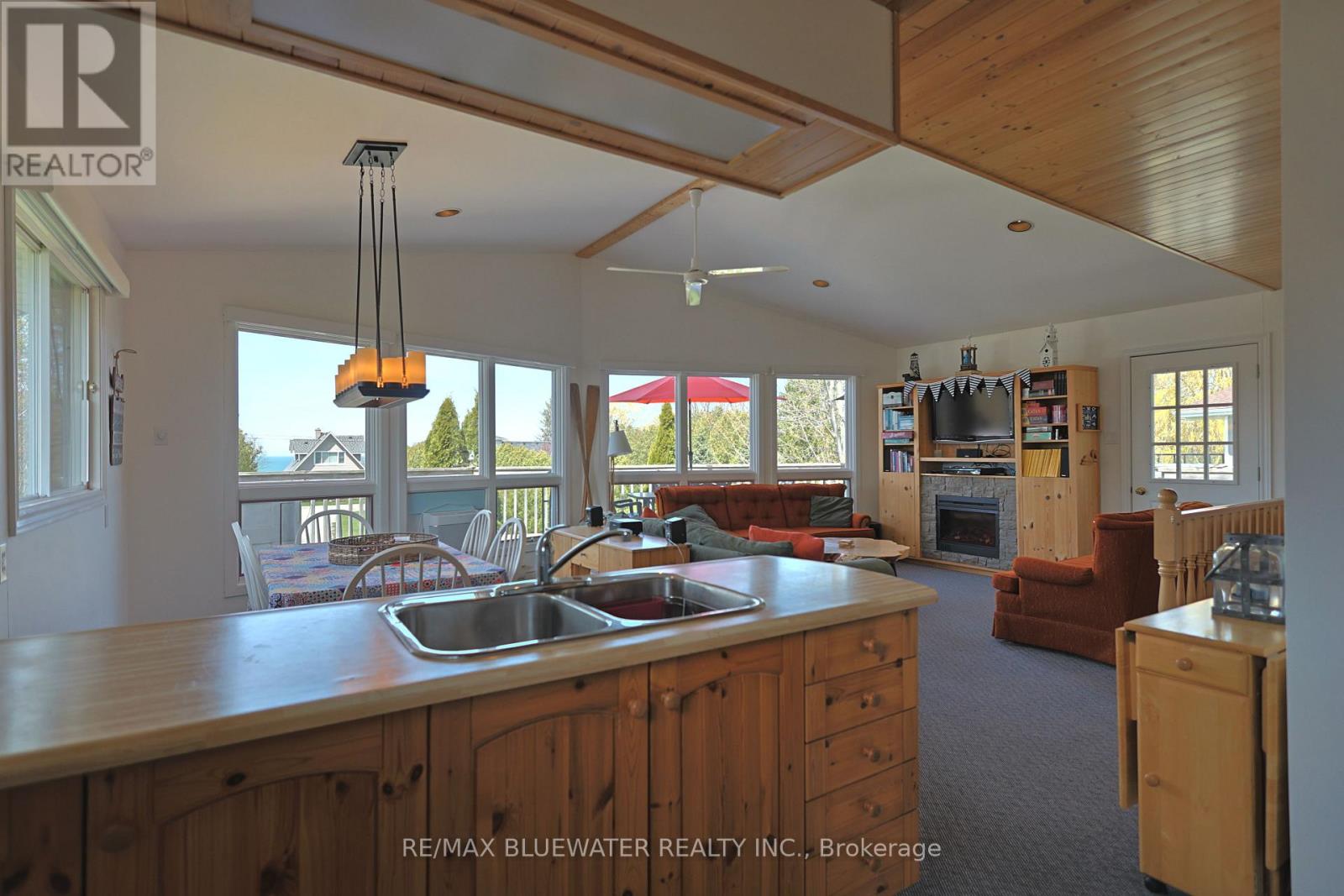 74156 Bluehaven Beach Drive Property Photo 21