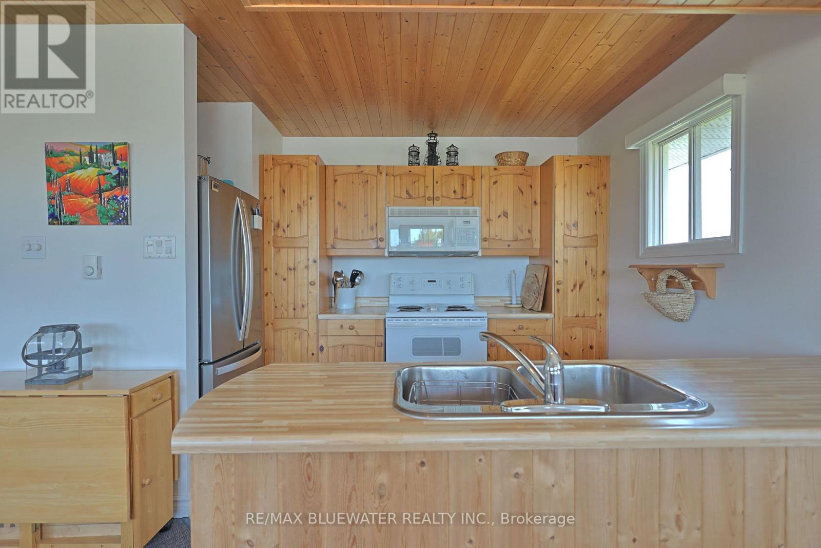 74156 Bluehaven Beach Drive Property Photo 23