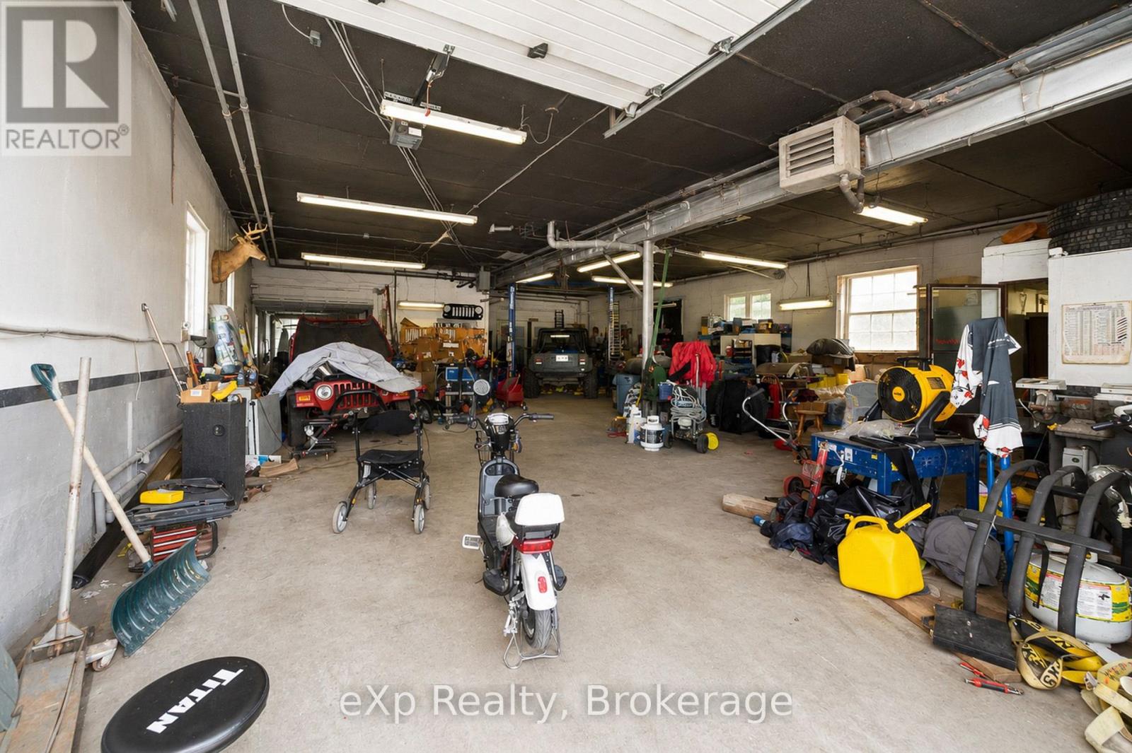 827 3rd Avenue E Property Photo 6