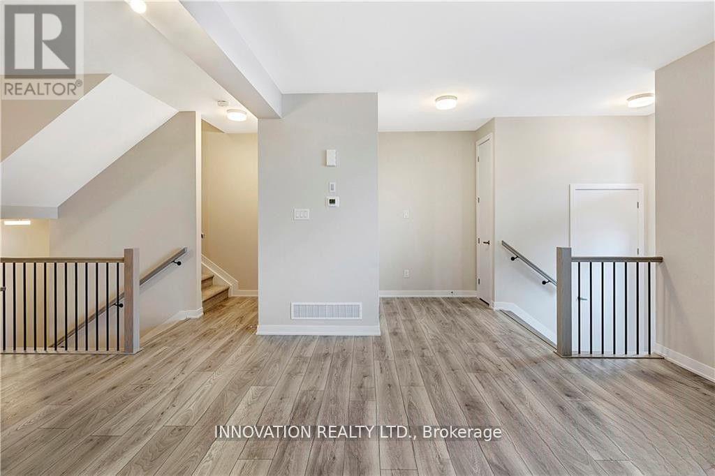 203 Speckled Alder Row Property Photo 8