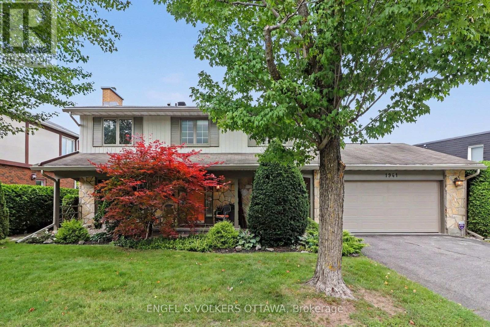 1941 Naskapi Drive Property Photo 4