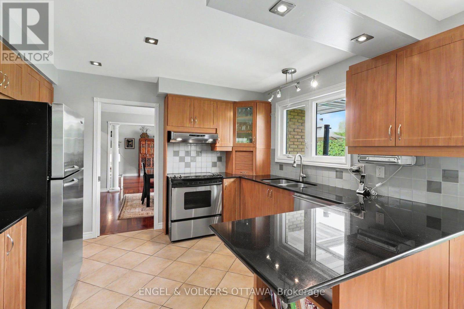 1941 Naskapi Drive Property Photo 16