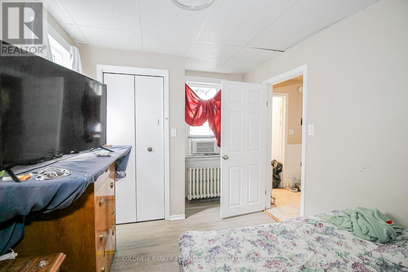 305 Burgar Street Property Photo 12
