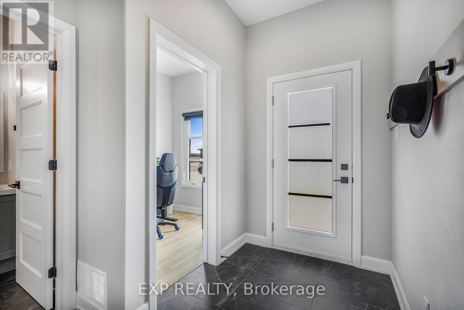 1202 Montblanc Crescent Property Photo 2