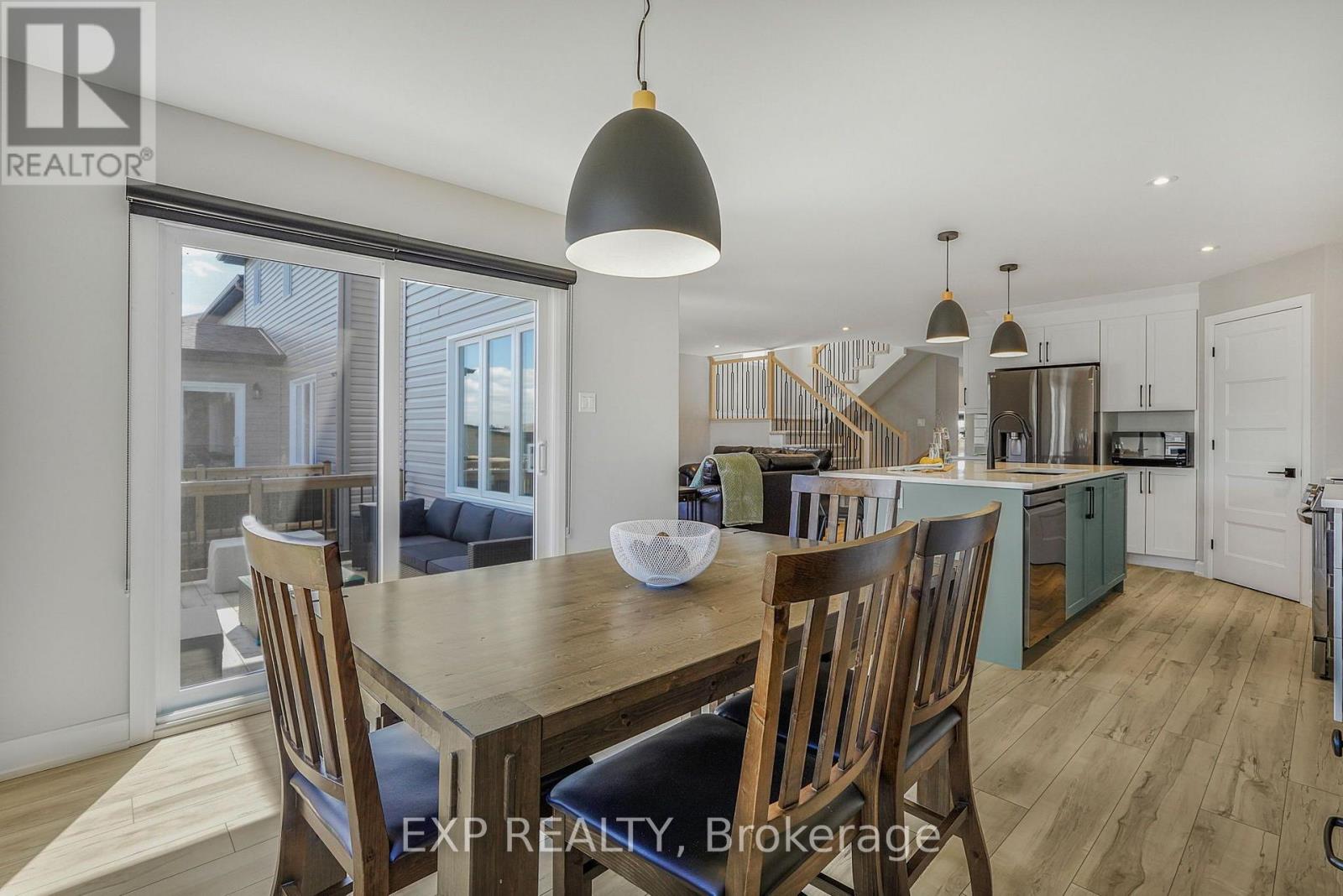 1202 Montblanc Crescent Property Photo 15