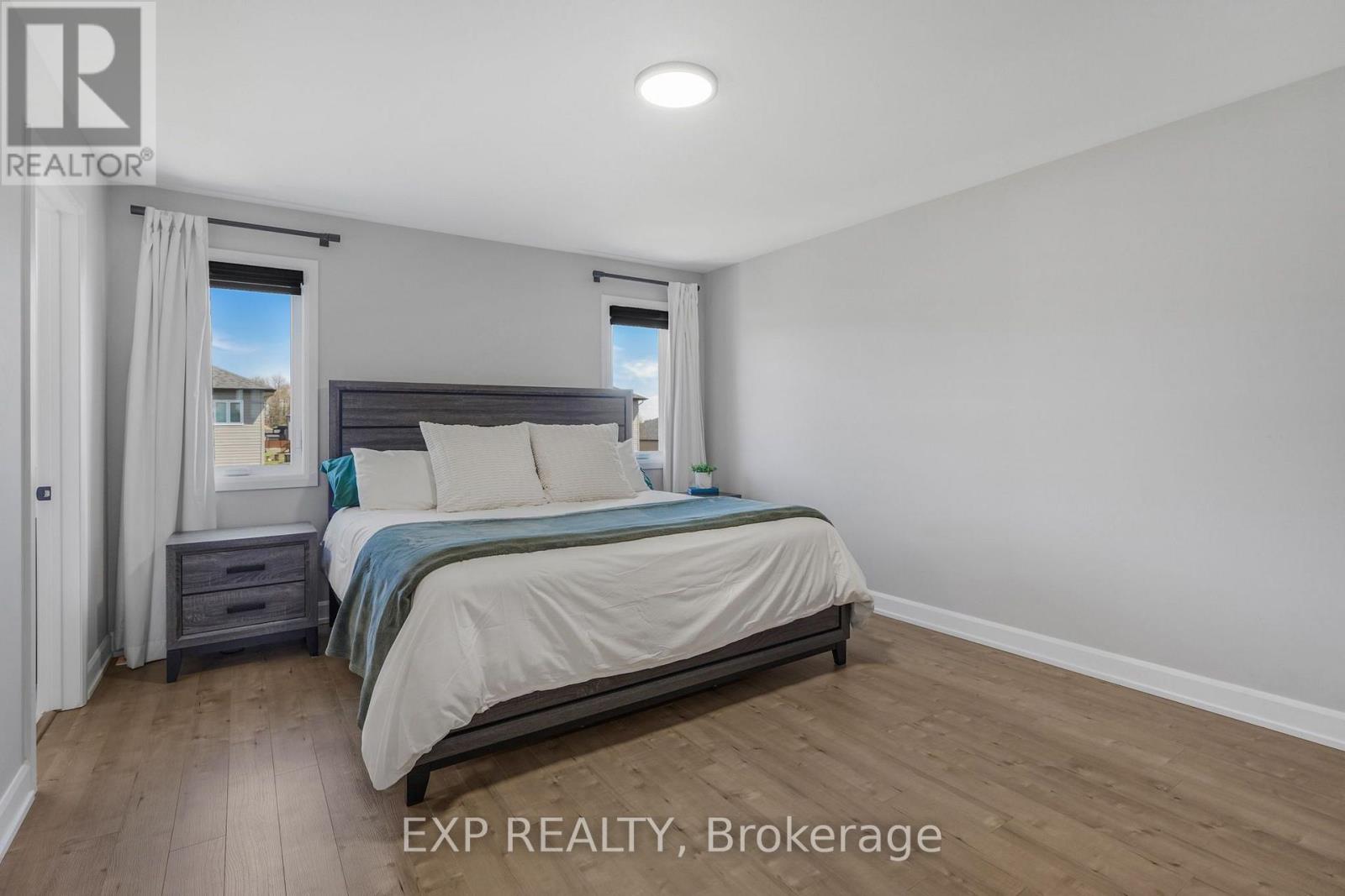 1202 Montblanc Crescent Property Photo 22