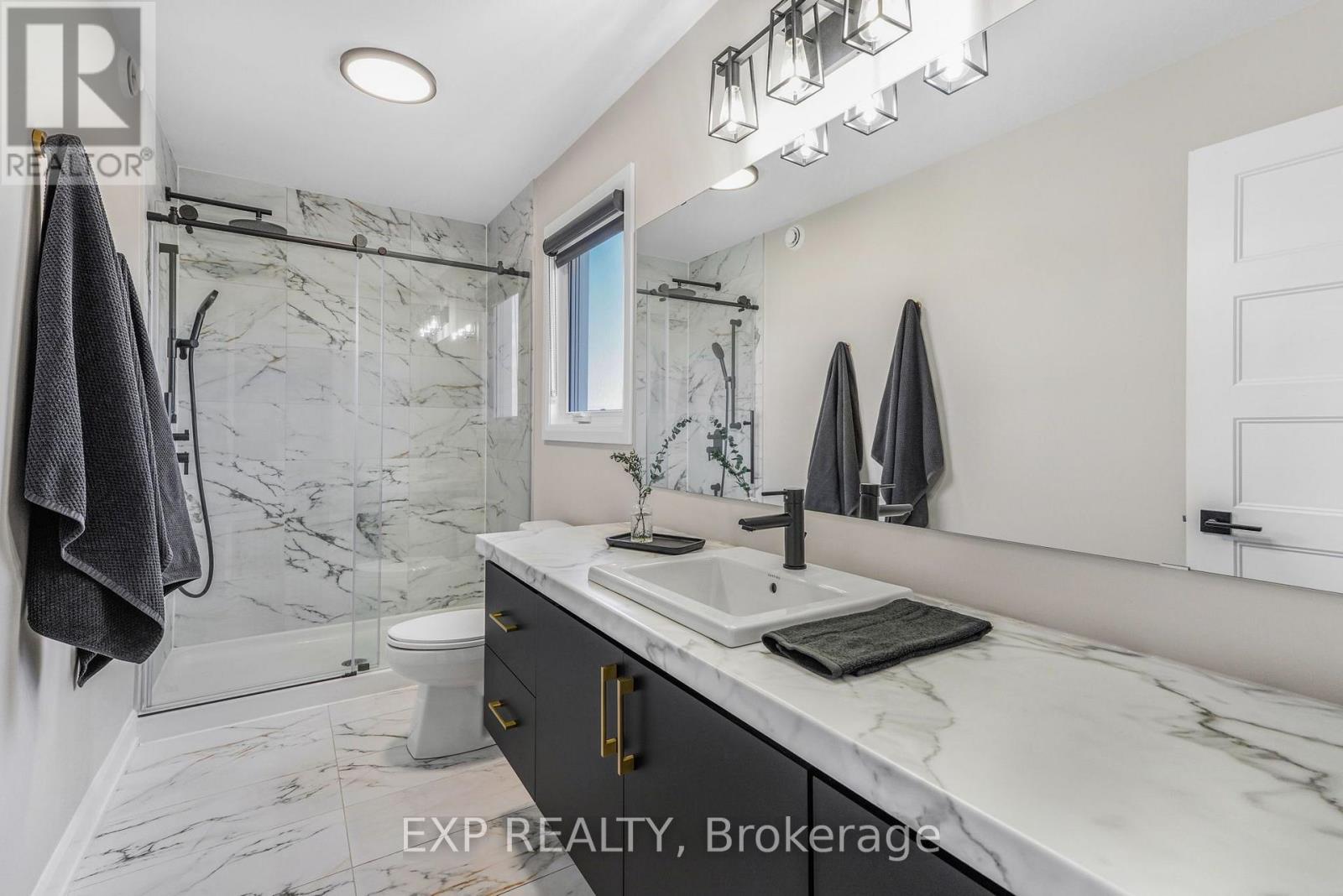 1202 Montblanc Crescent Property Photo 24