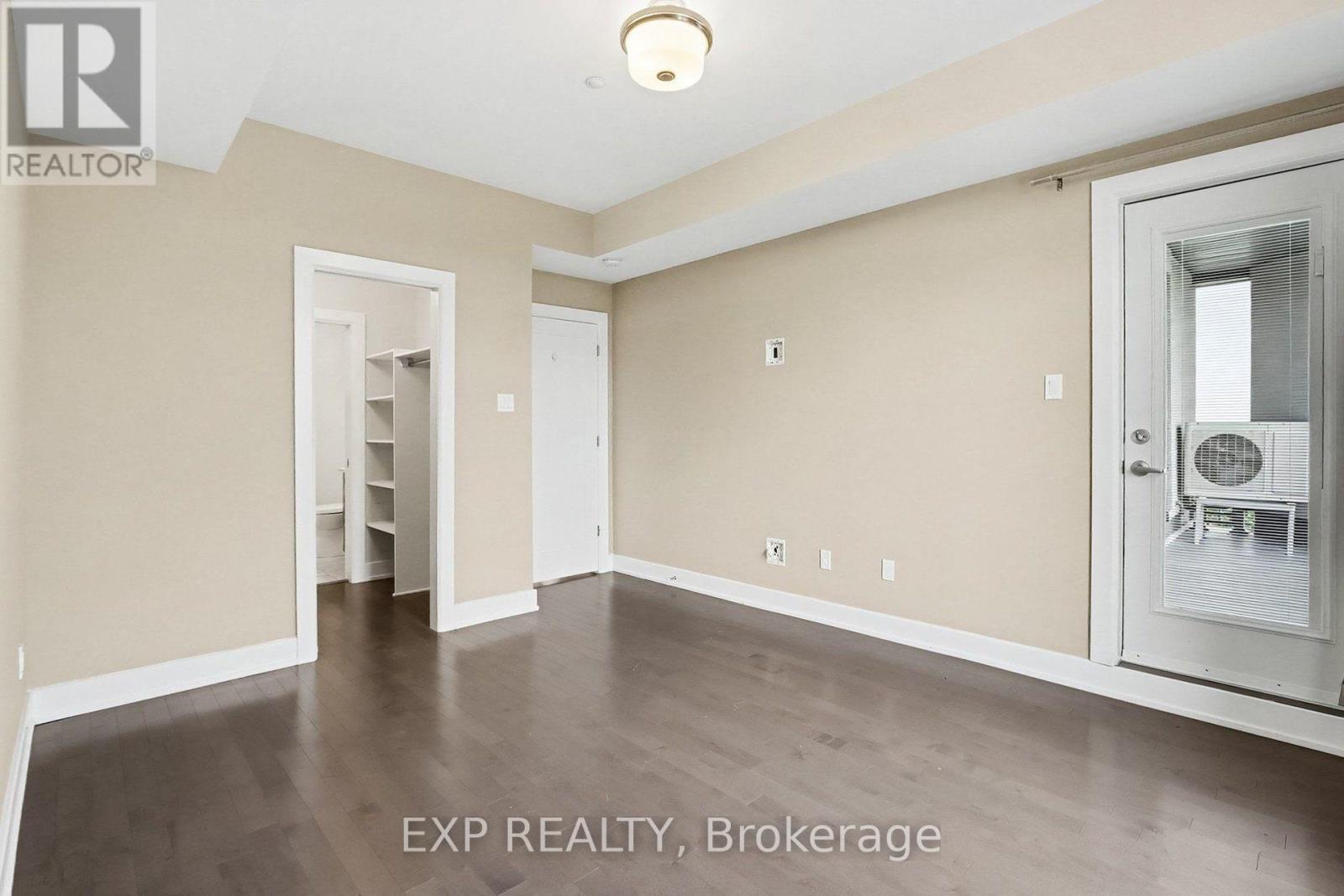 405 - 615 Longfields Drive Property Photo 12