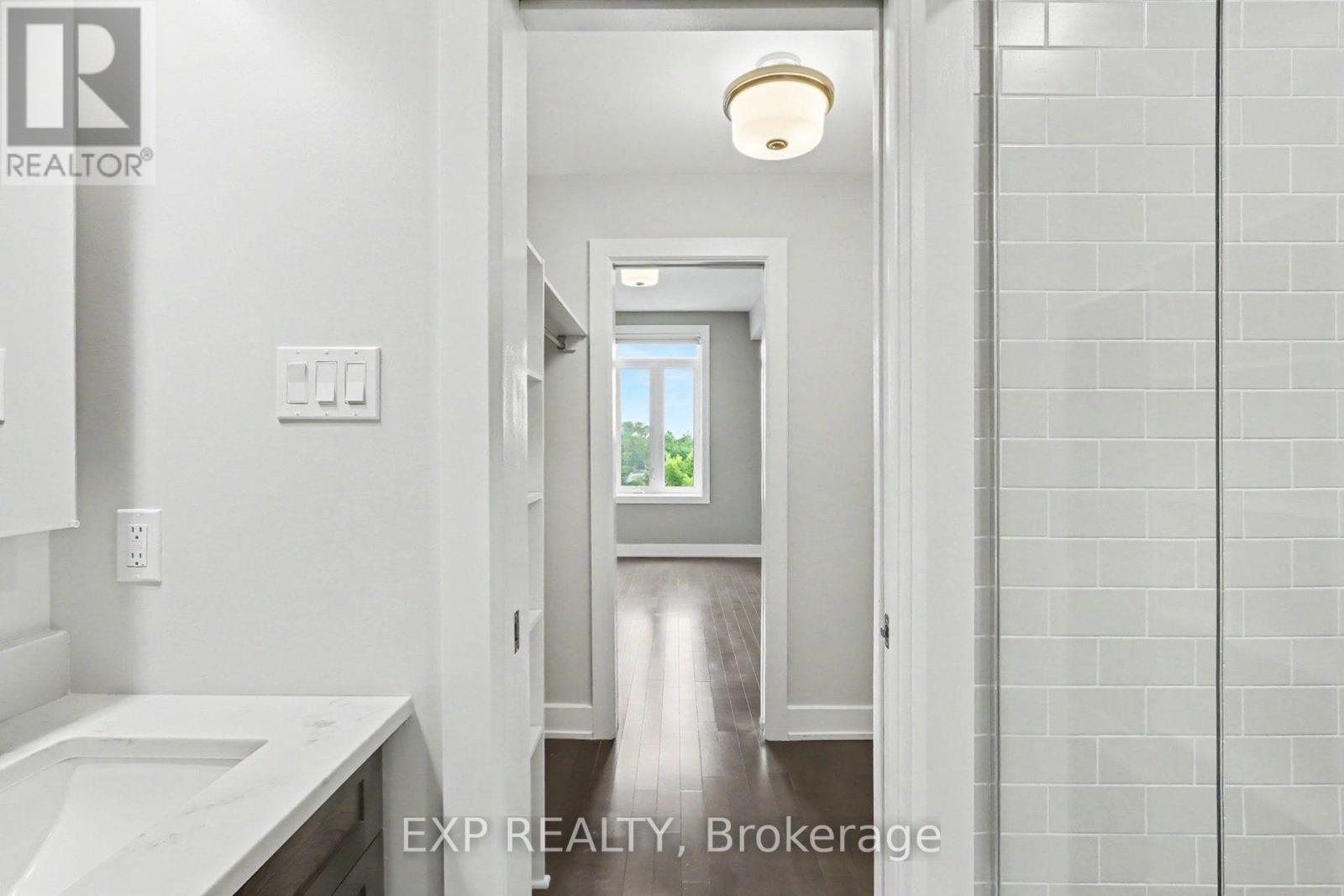 405 - 615 Longfields Drive Property Photo 19