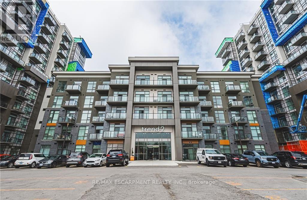 714 - 460 Dundas Street E Property Photo 1