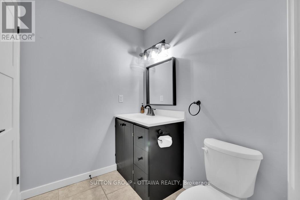 201 - 1835 Marsala Crescent Property Photo 26