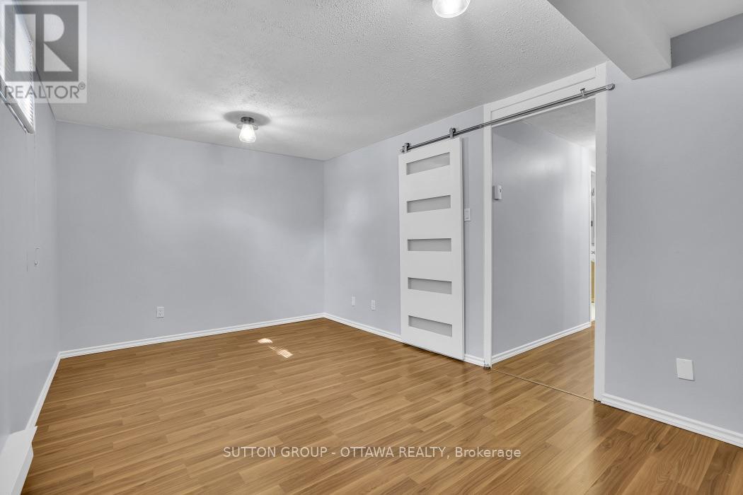 201 - 1835 Marsala Crescent Property Photo 32