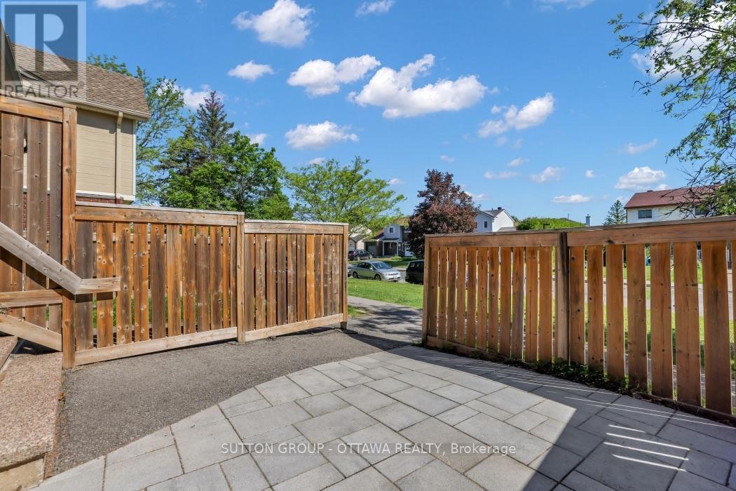 201 - 1835 Marsala Crescent Property Photo 43