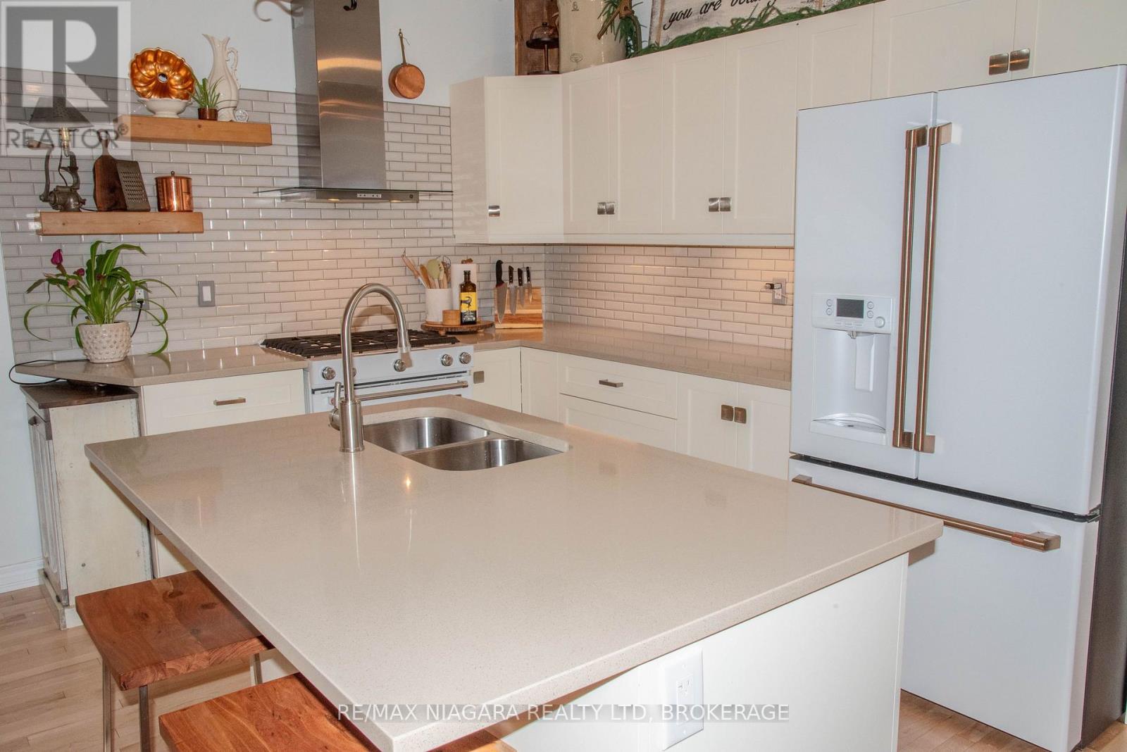 436 Ridgeway Road Property Photo 9