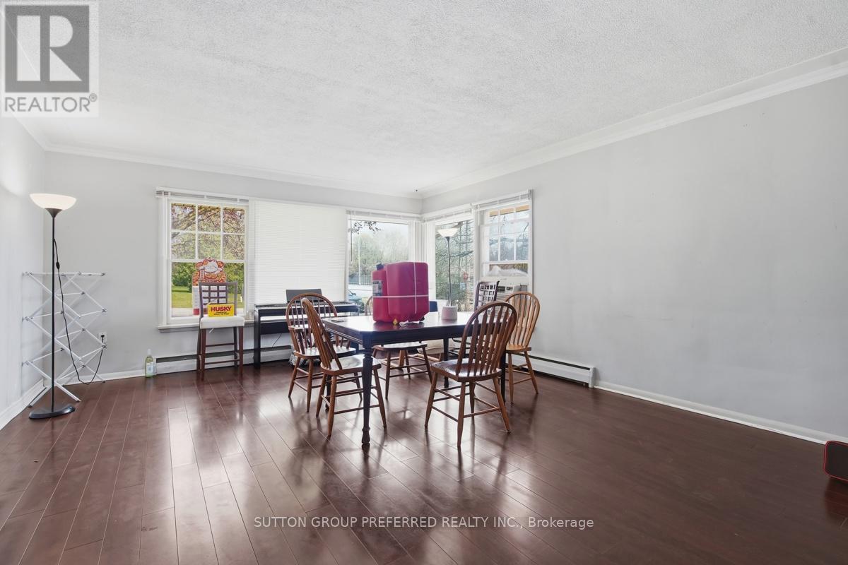 2 Ruskin Court Property Photo 5