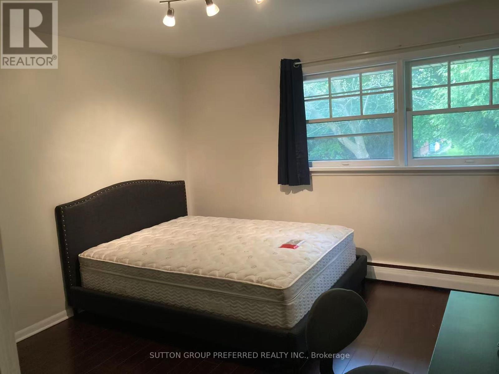 2 Ruskin Court Property Photo 10