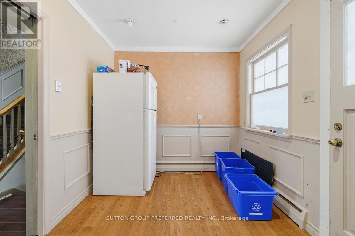2 Ruskin Court Property Photo 17