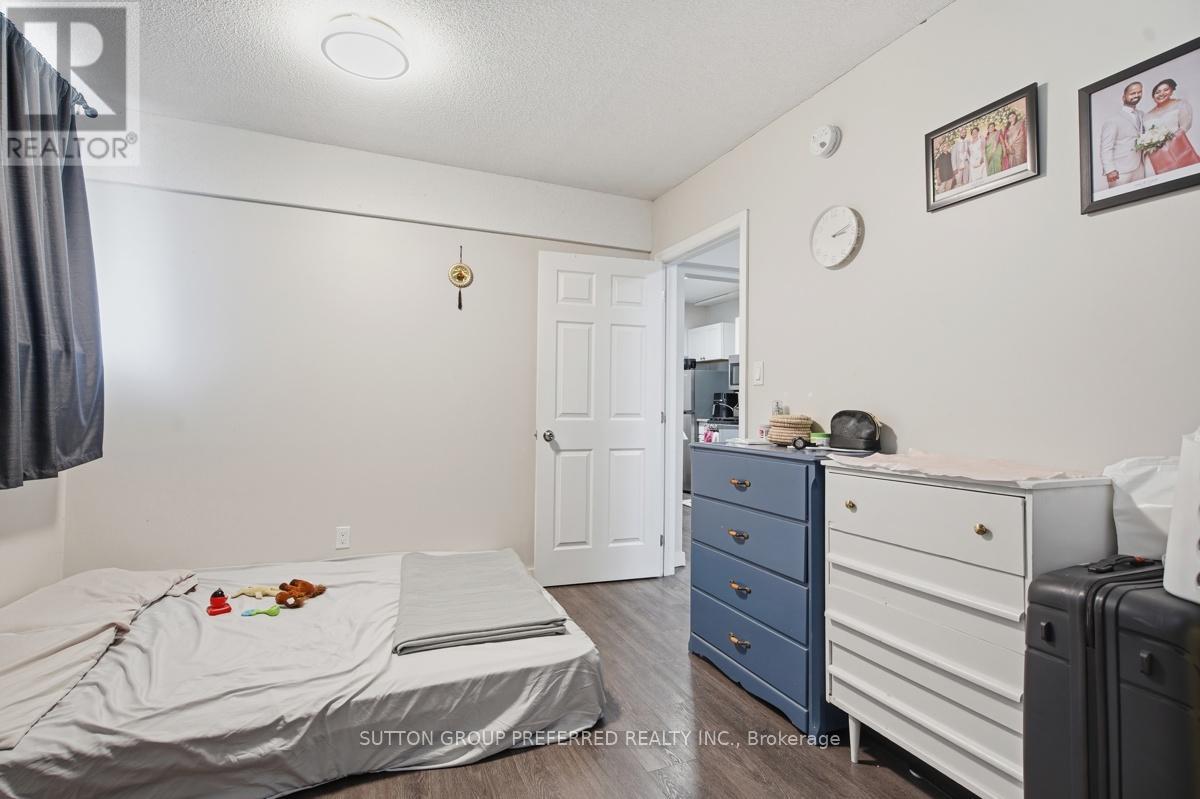 2 Ruskin Court Property Photo 28