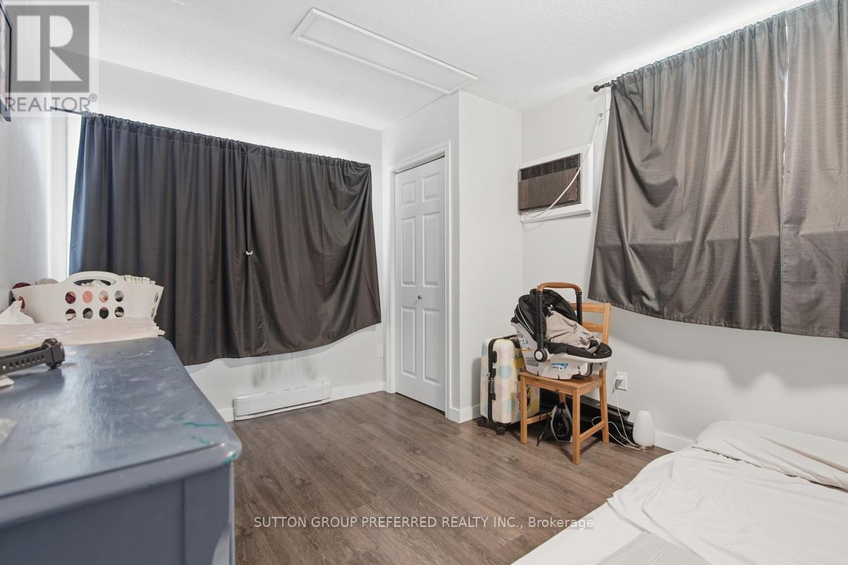 2 Ruskin Court Property Photo 29