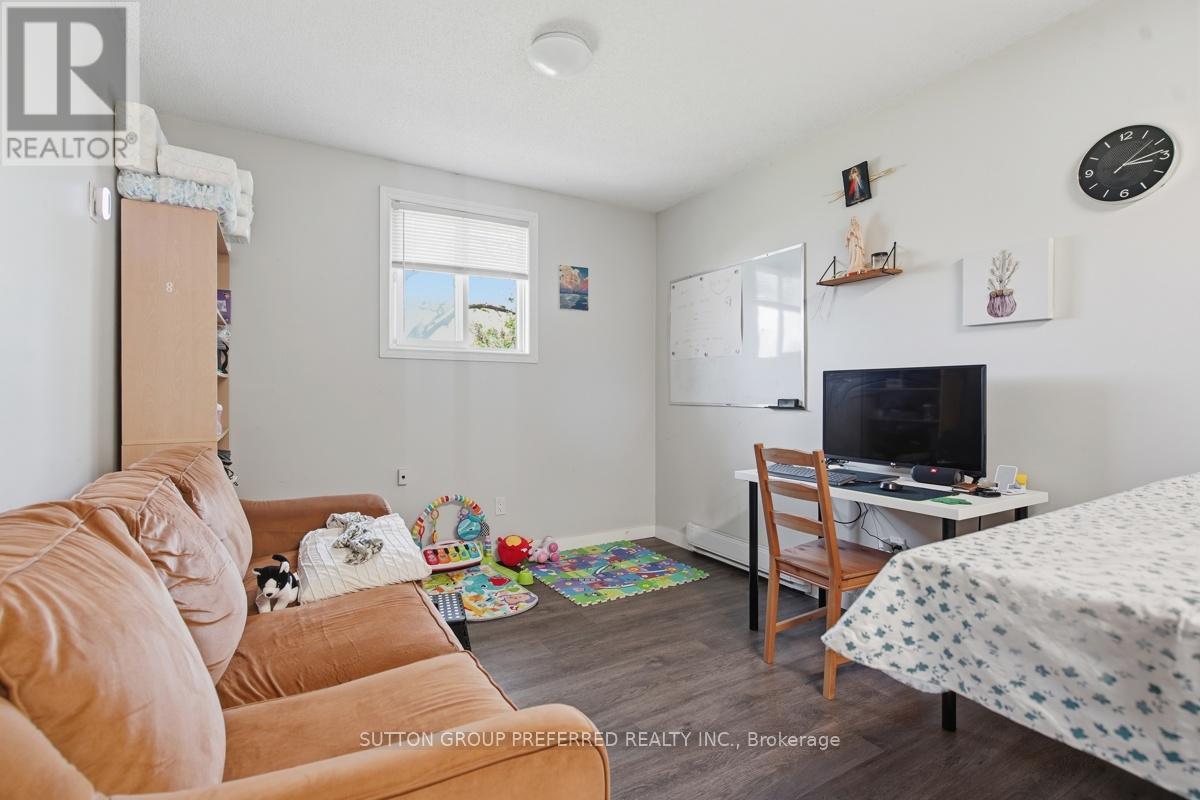 2 Ruskin Court Property Photo 30