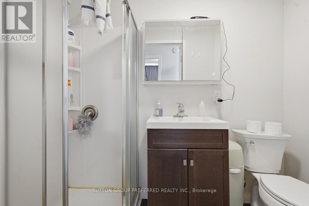 2 Ruskin Court Property Photo 34