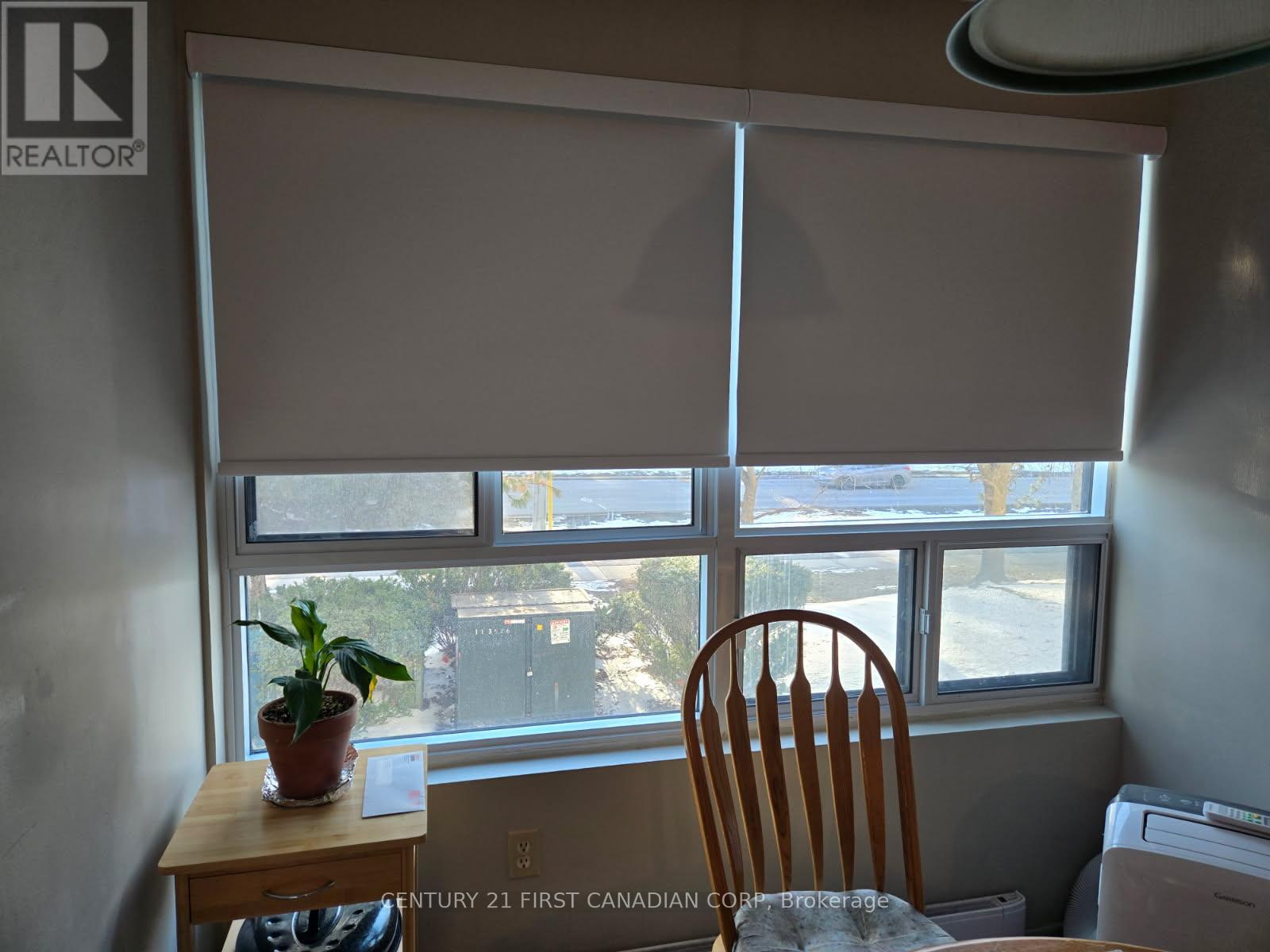 207 - 600 Grenfell Drive Property Photo 11