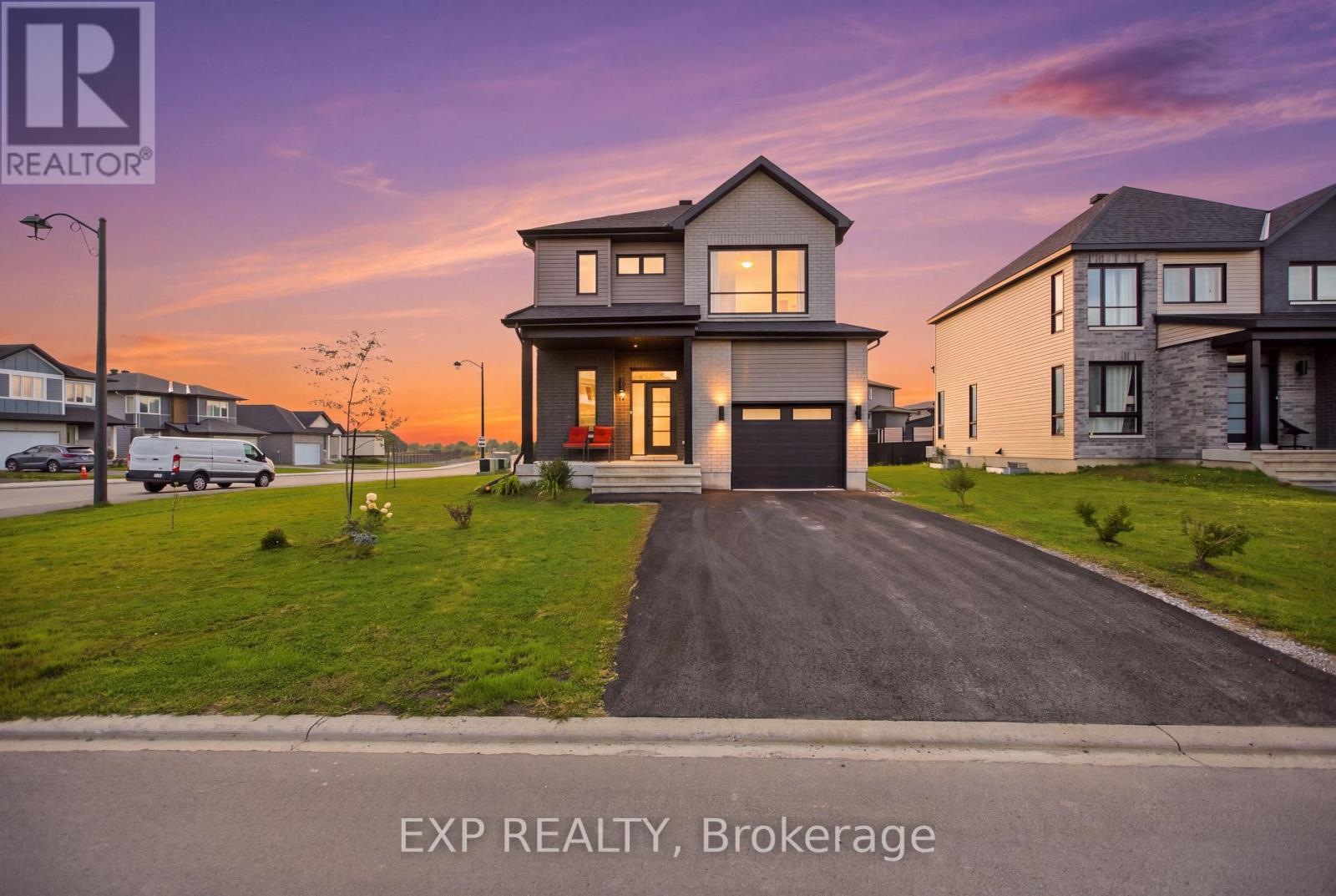 99 RUTILE STREET Property Photo 1