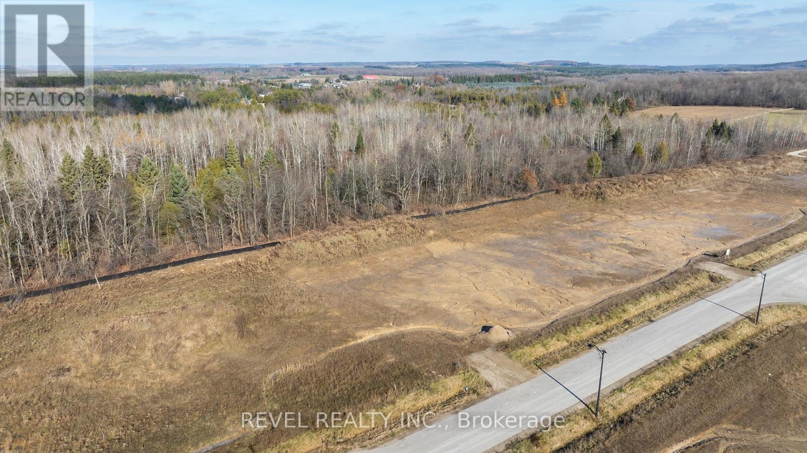 16 Private Berry Drive Property Photo 3