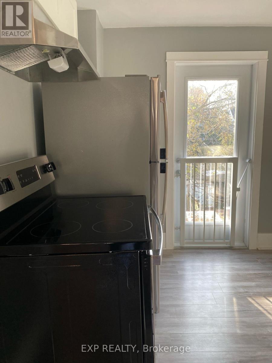 Upper Level - 104 Lowell Avenue Property Photo 9